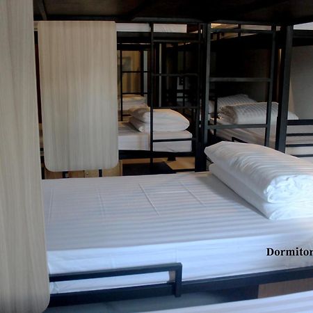 Phuket Marine Poshtel - Sha Plus Chalong Eksteriør billede