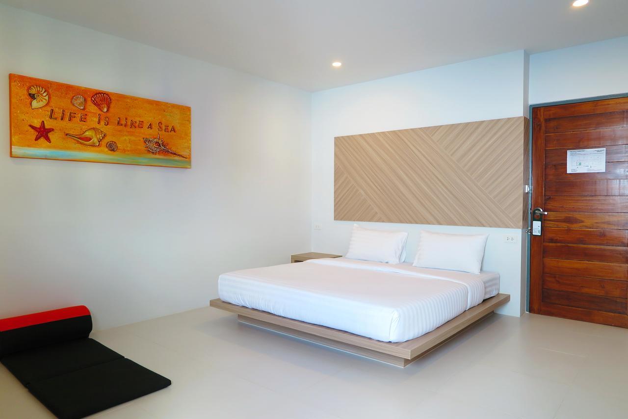 Phuket Marine Poshtel - Sha Plus Chalong Eksteriør billede
