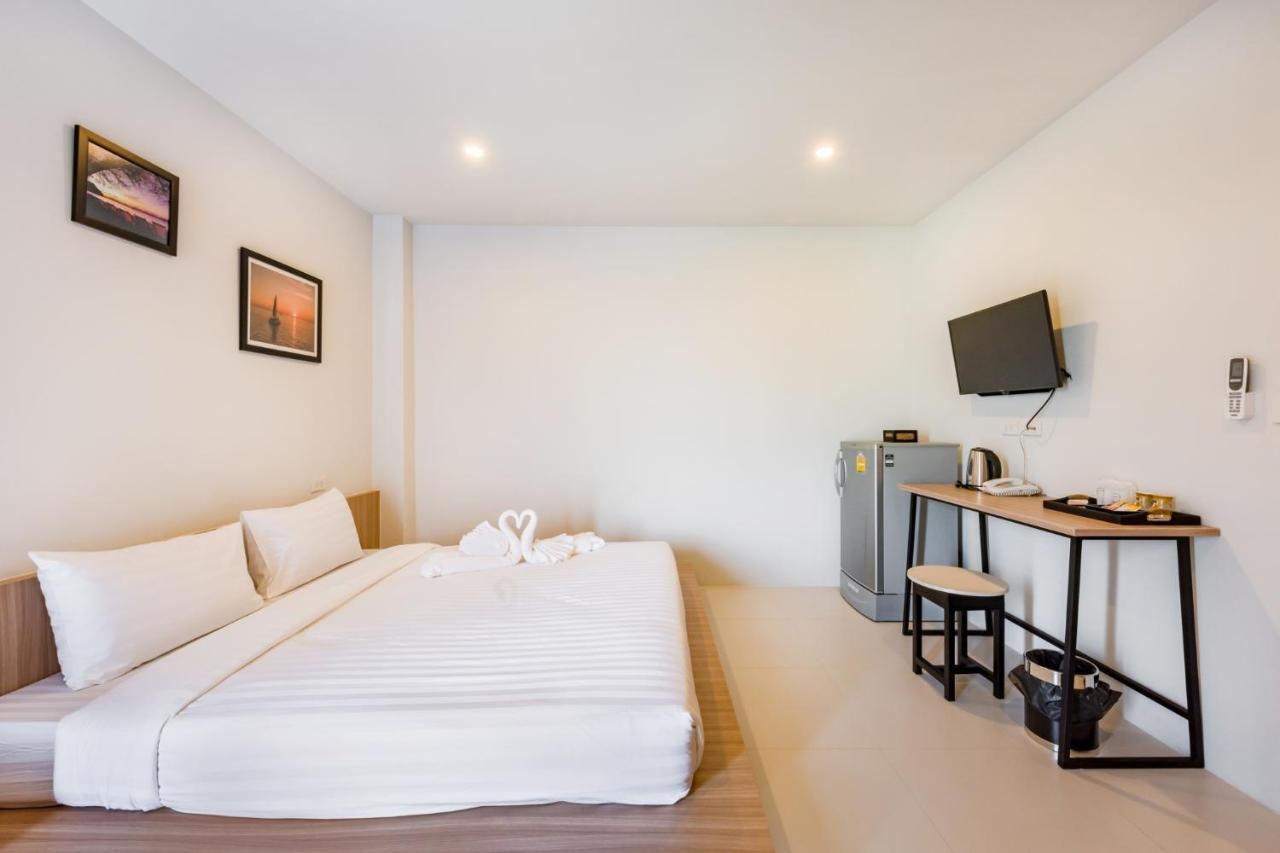 Phuket Marine Poshtel - Sha Plus Chalong Eksteriør billede