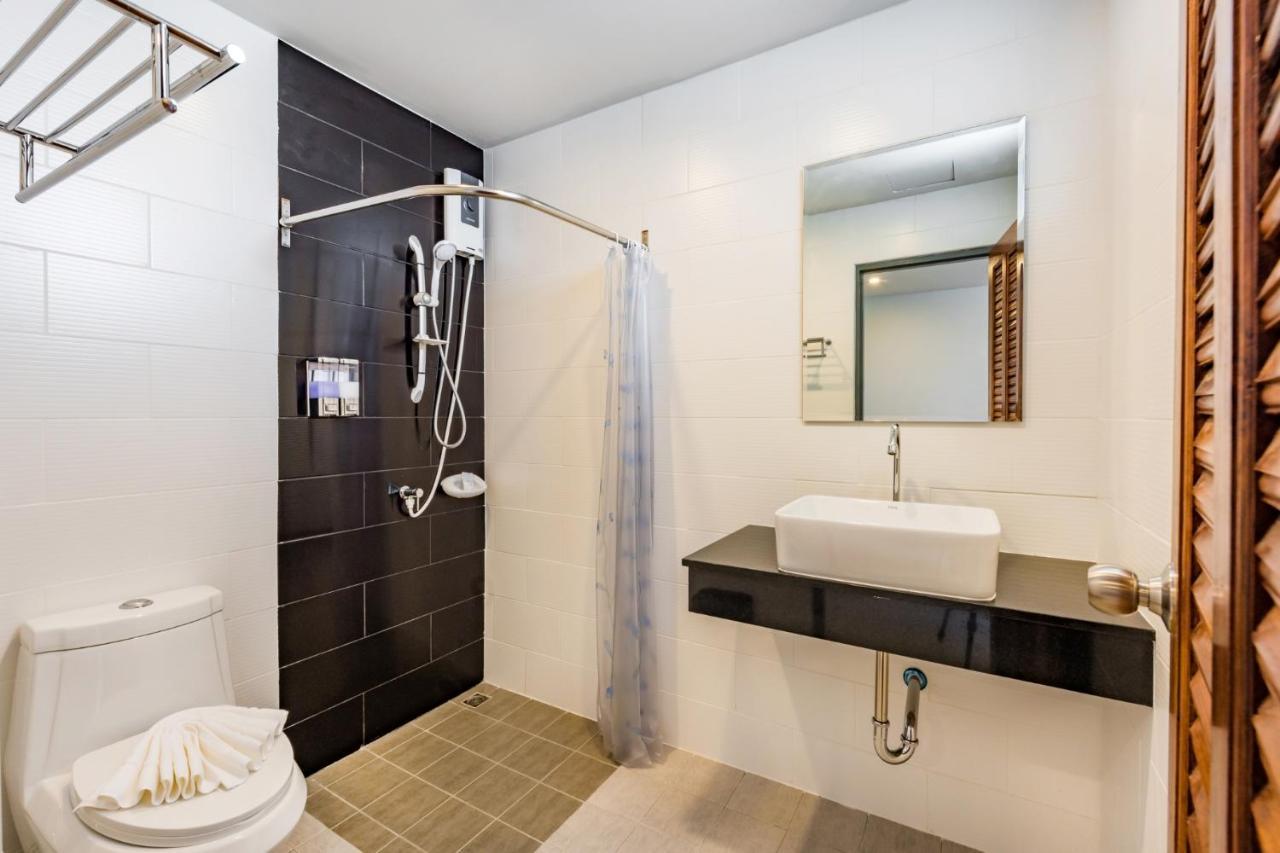 Phuket Marine Poshtel - Sha Plus Chalong Eksteriør billede