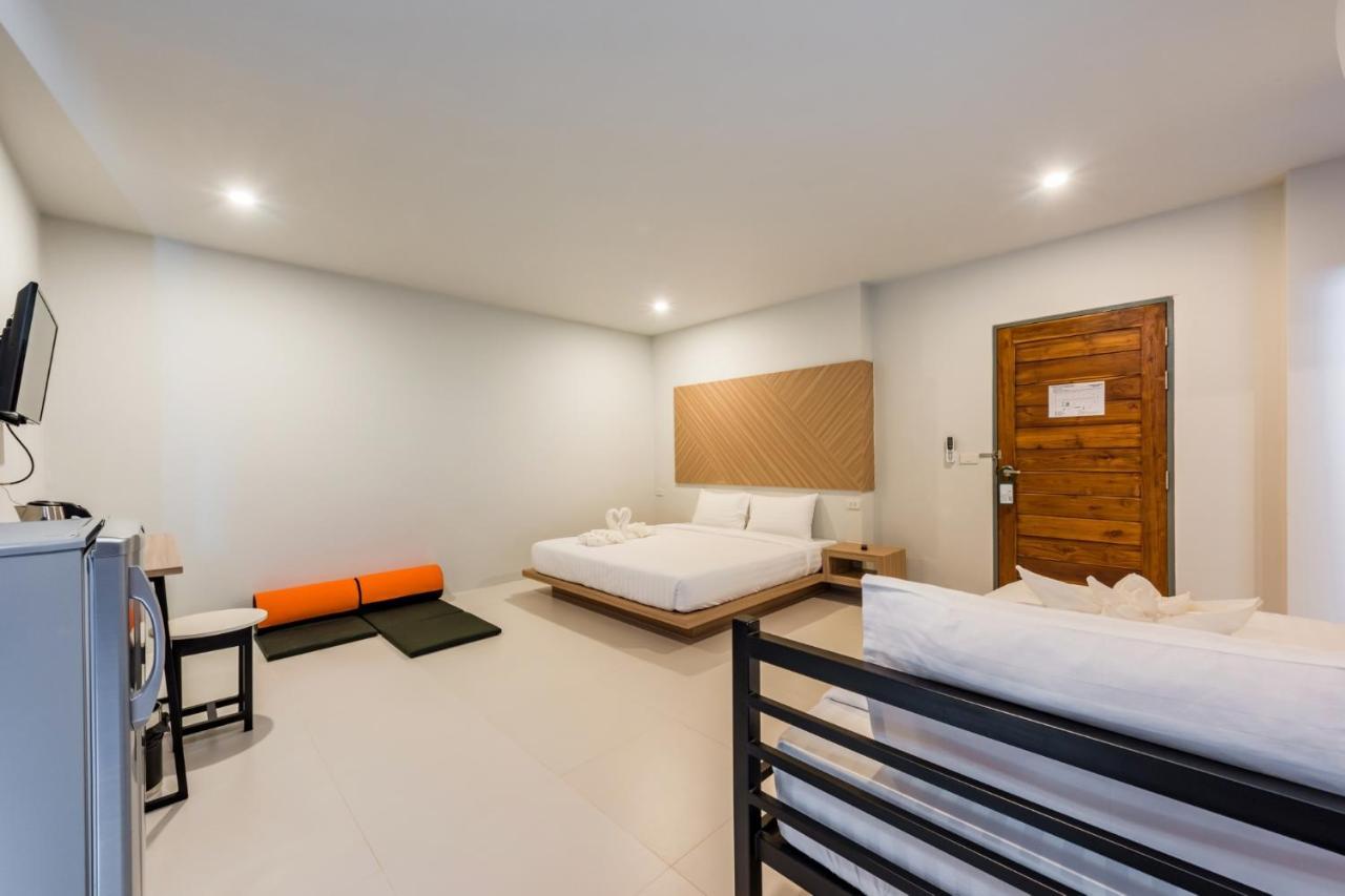 Phuket Marine Poshtel - Sha Plus Chalong Eksteriør billede